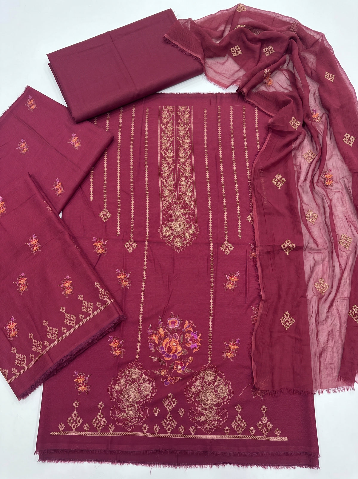 Berry Neck Border Floral Karandi