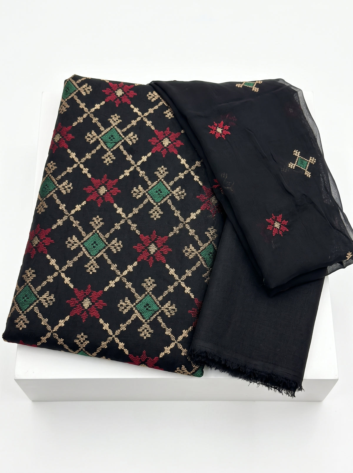 Mosaic Abstract Black Karandi