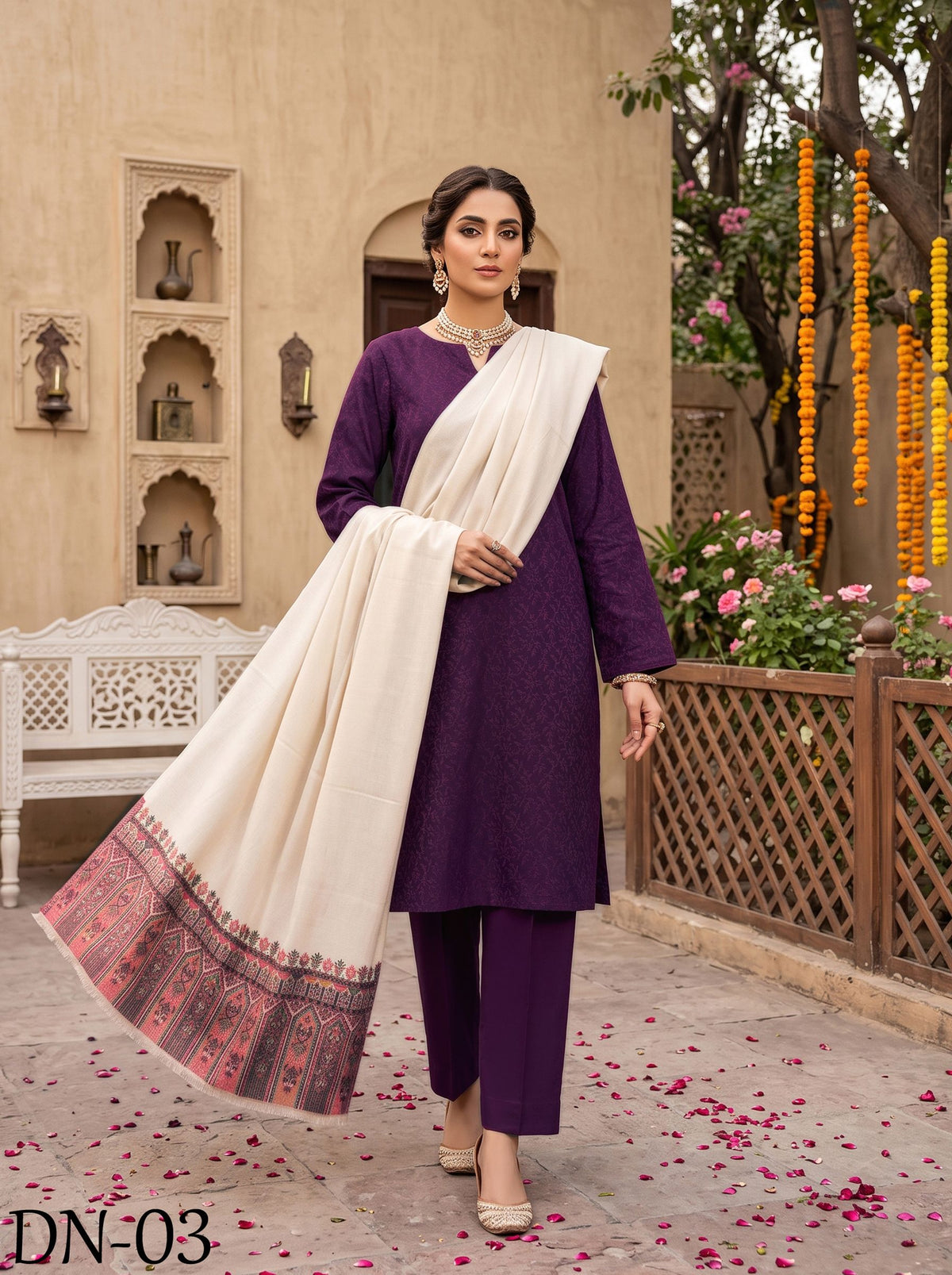Khaista Kaani - Plum