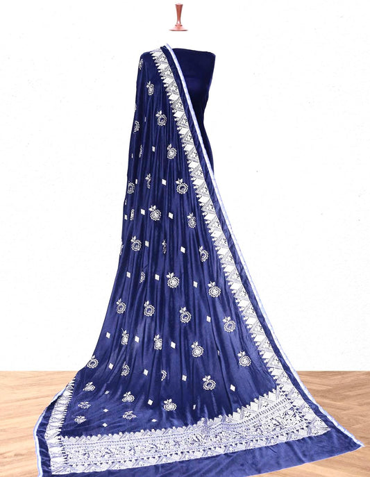 Symmetric Blue Velvet Shawl